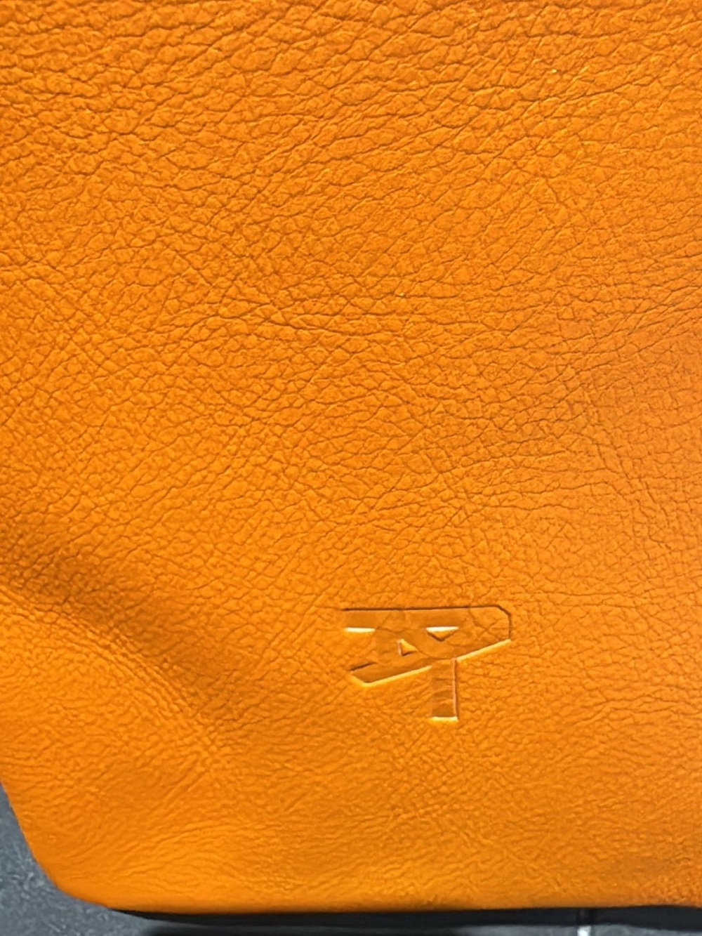 Zara ft Benito Antonio Bad Bunny Leather Tote in Cognac Brown Limited Edition - Picture 7 of 11